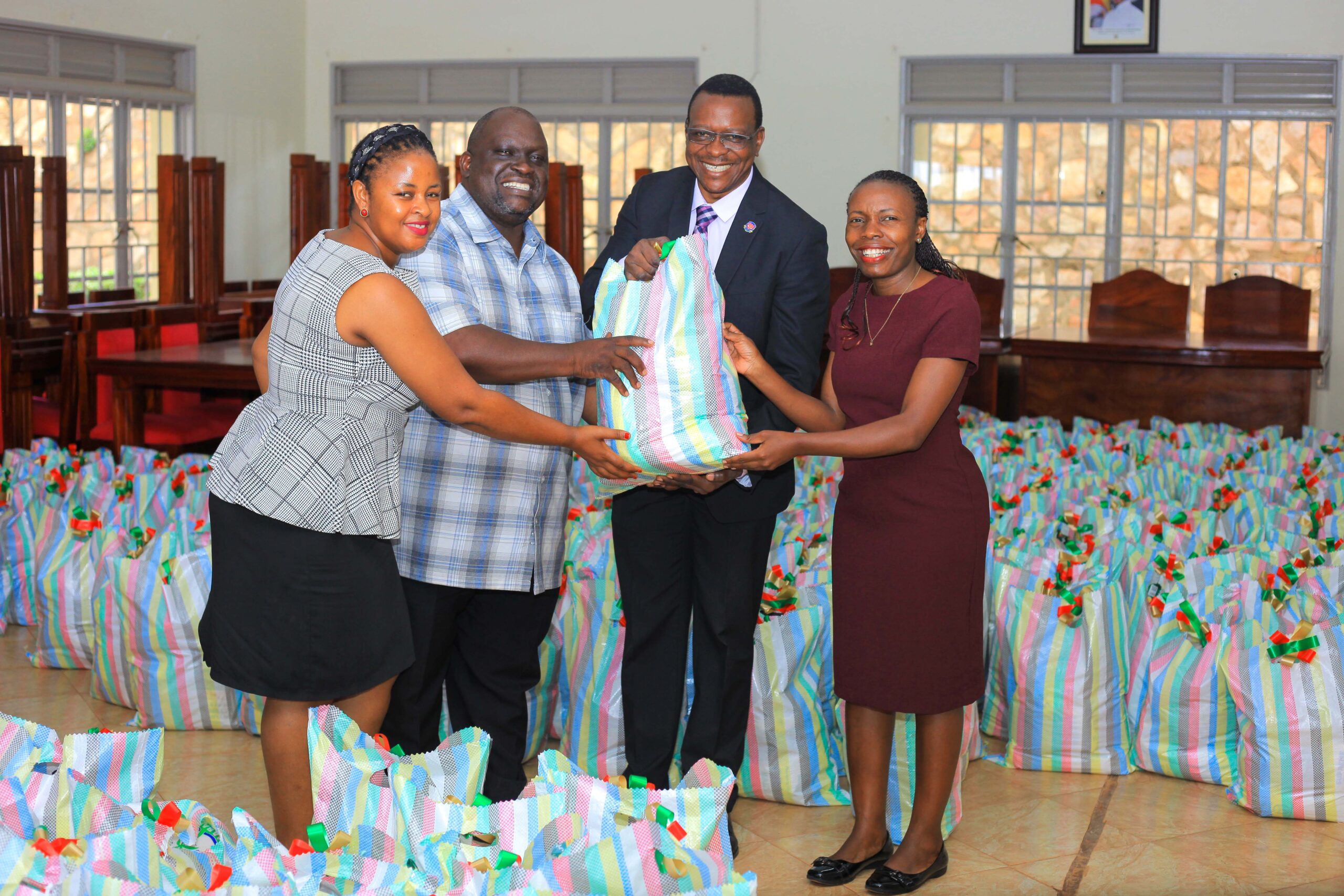 UCU Admin issue Christmas hampers
